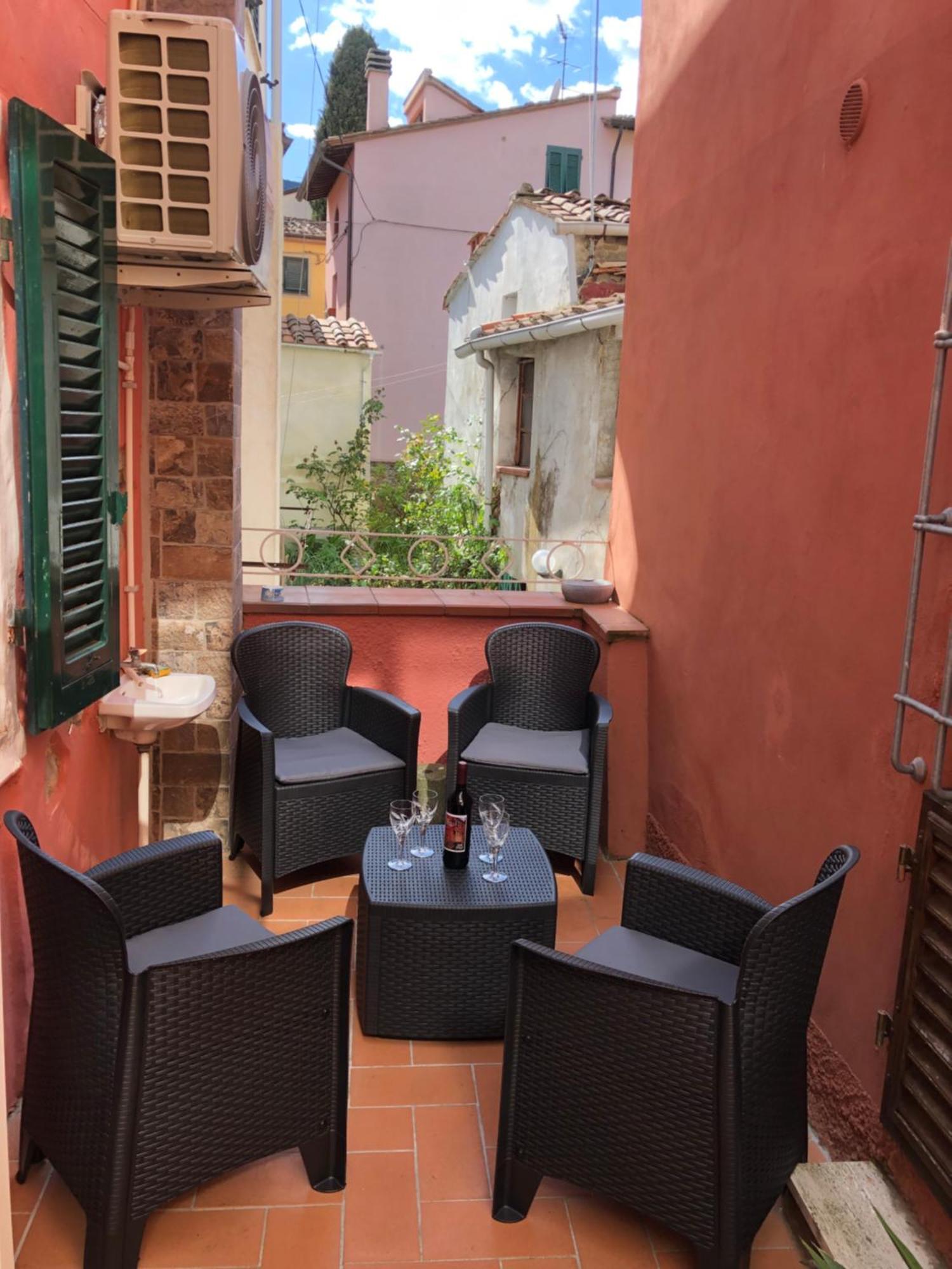 Ferienwohnung Il Vicolo Buti Exterior foto